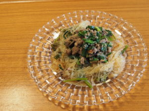 春雨のエスニックサラダ