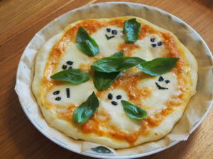 簡単ハロウィンクリスピーピザ