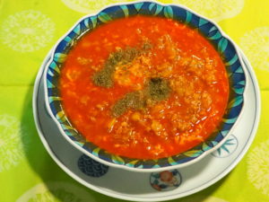 春キャベツとひき肉蒸しでミネストローネスープ